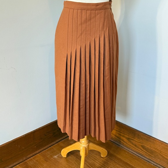 Vintage‎ Giorgio Armani Tan Pleated Midi Skirt IT 44 XS Boho Retro Modest - Picture 2 of 8